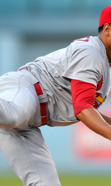 Martinez's mission? Keep Cardinals' momentum vs. Twins going in Minneapolis